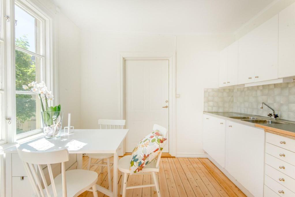 City Apartments In เยินเชอปิง ภายนอก รูปภาพ